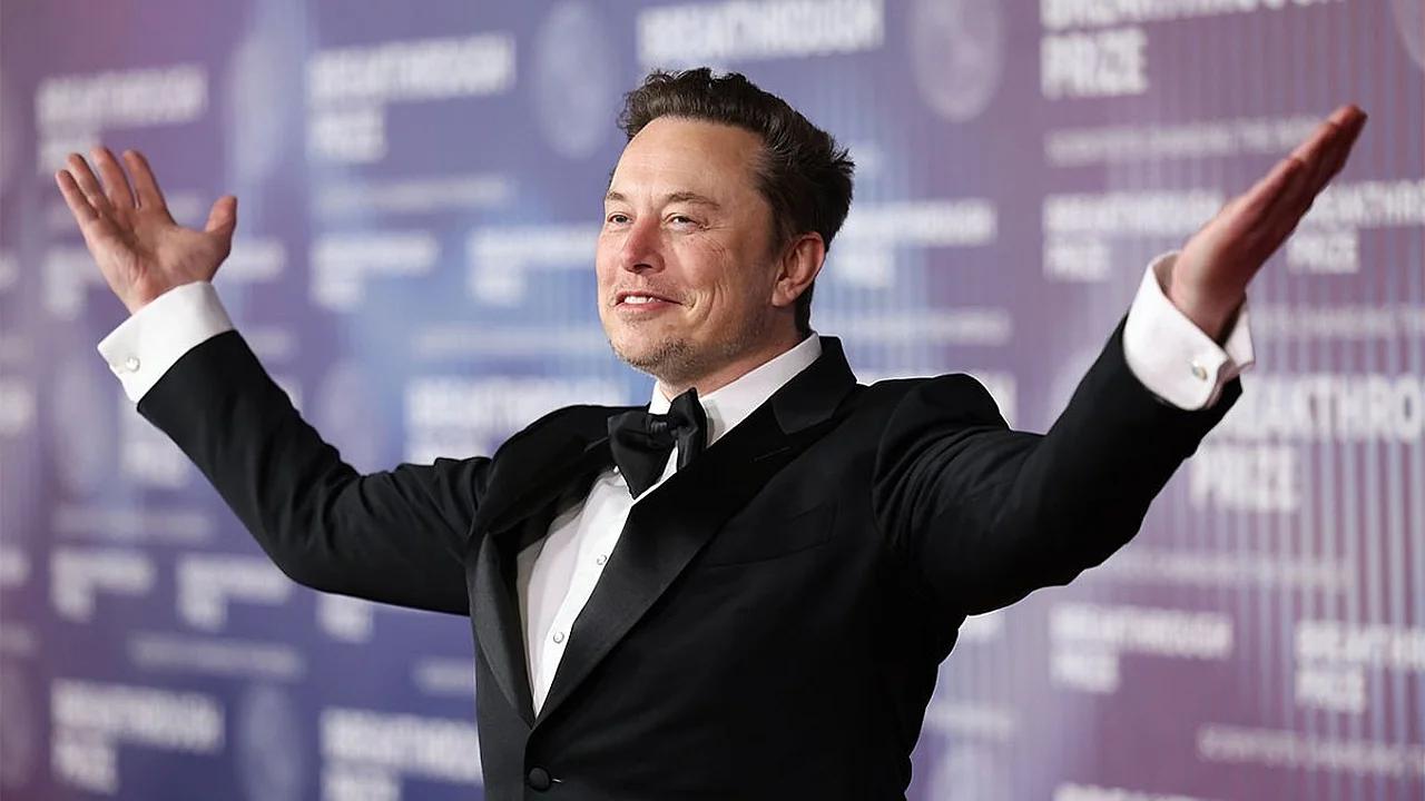 SpaceX Files for Nasdaq IPO as Elon Musk Controls 85.1% Voting Power