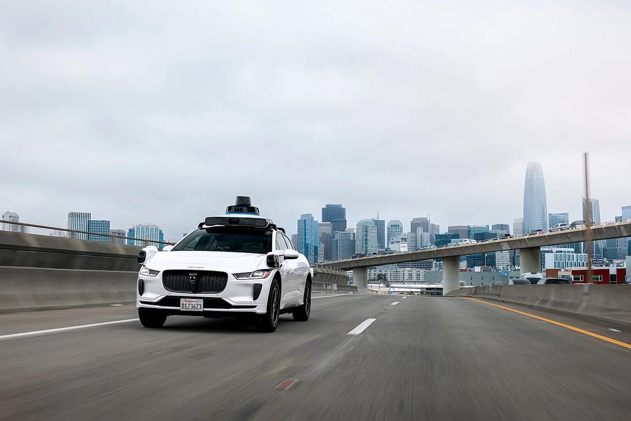 Waymo halts freeway rides after robotaxis struggle in construction zones