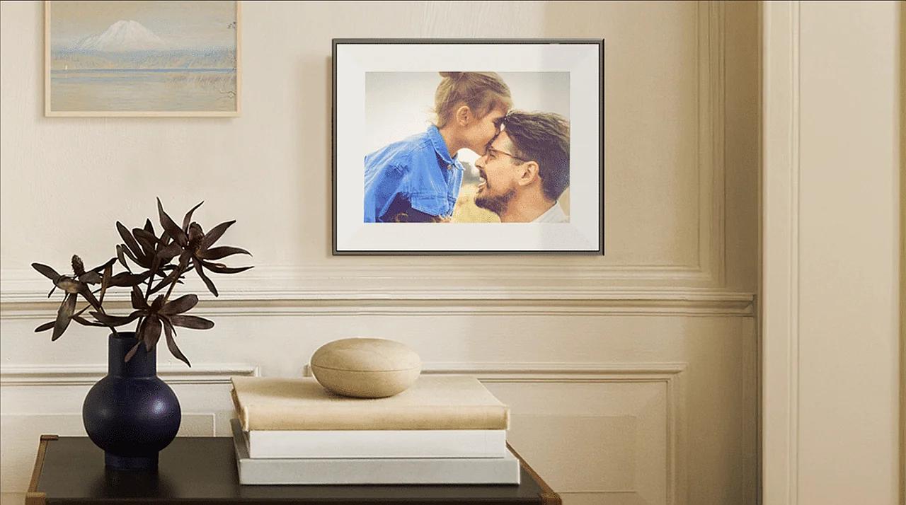 Aura Introduces Ink E-Paper Photo Frame With 13.3-Inch Screen