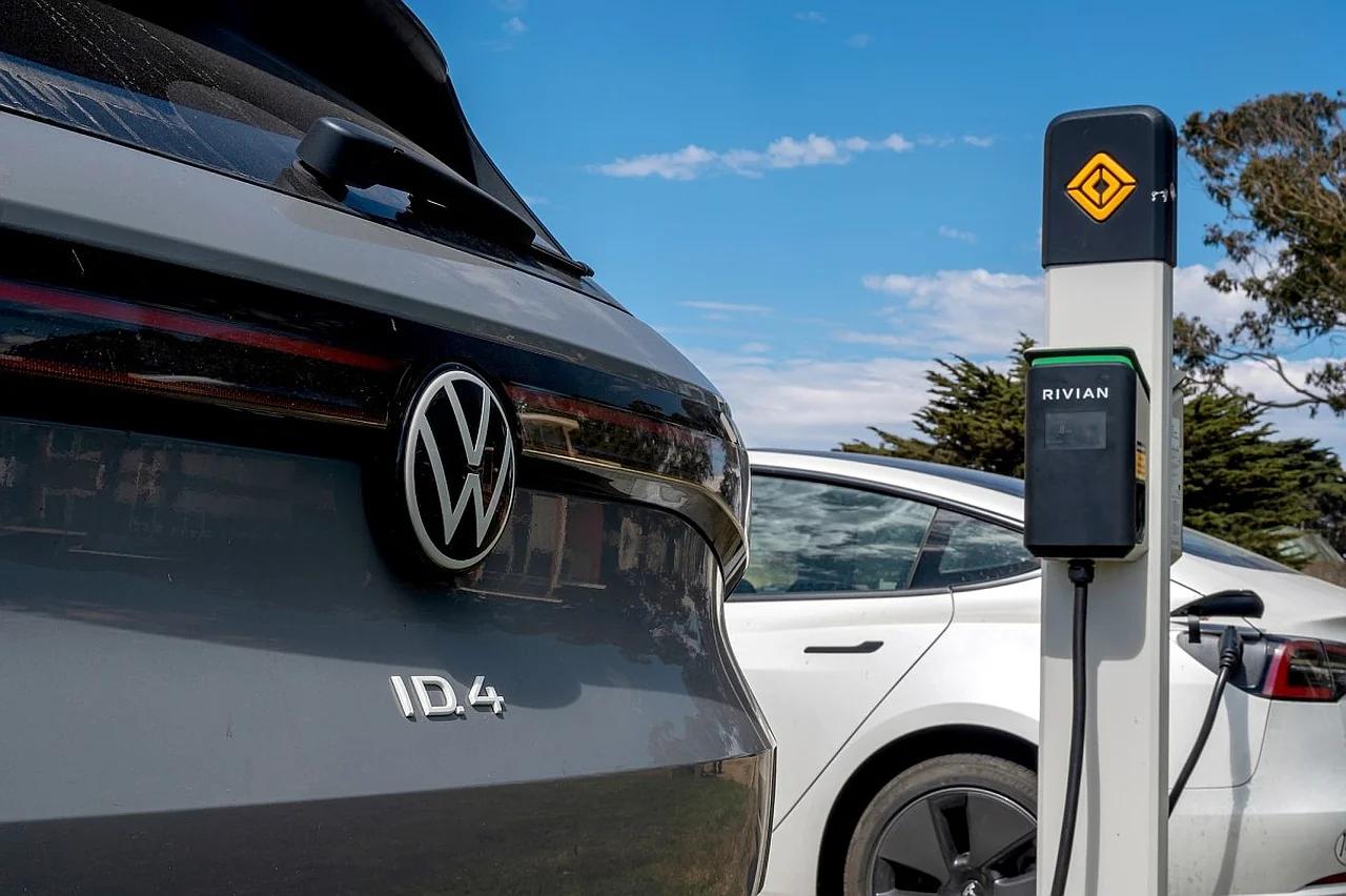 U.S. Charges Volkswagen Engineers Michael Stamp and Marcus Plank With Insider Trading on Rivian Deal