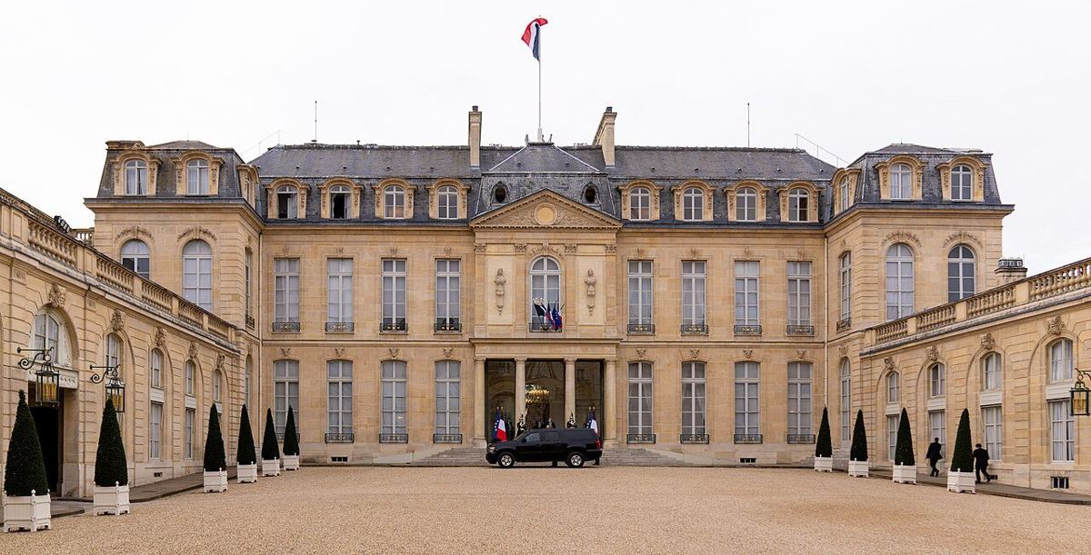Élysée Palace, context photograph from 2020-11-16